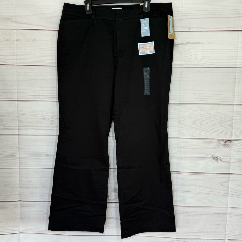 NWT Dockers Black Mid-Rise Curvy Metro Pant Size 18
